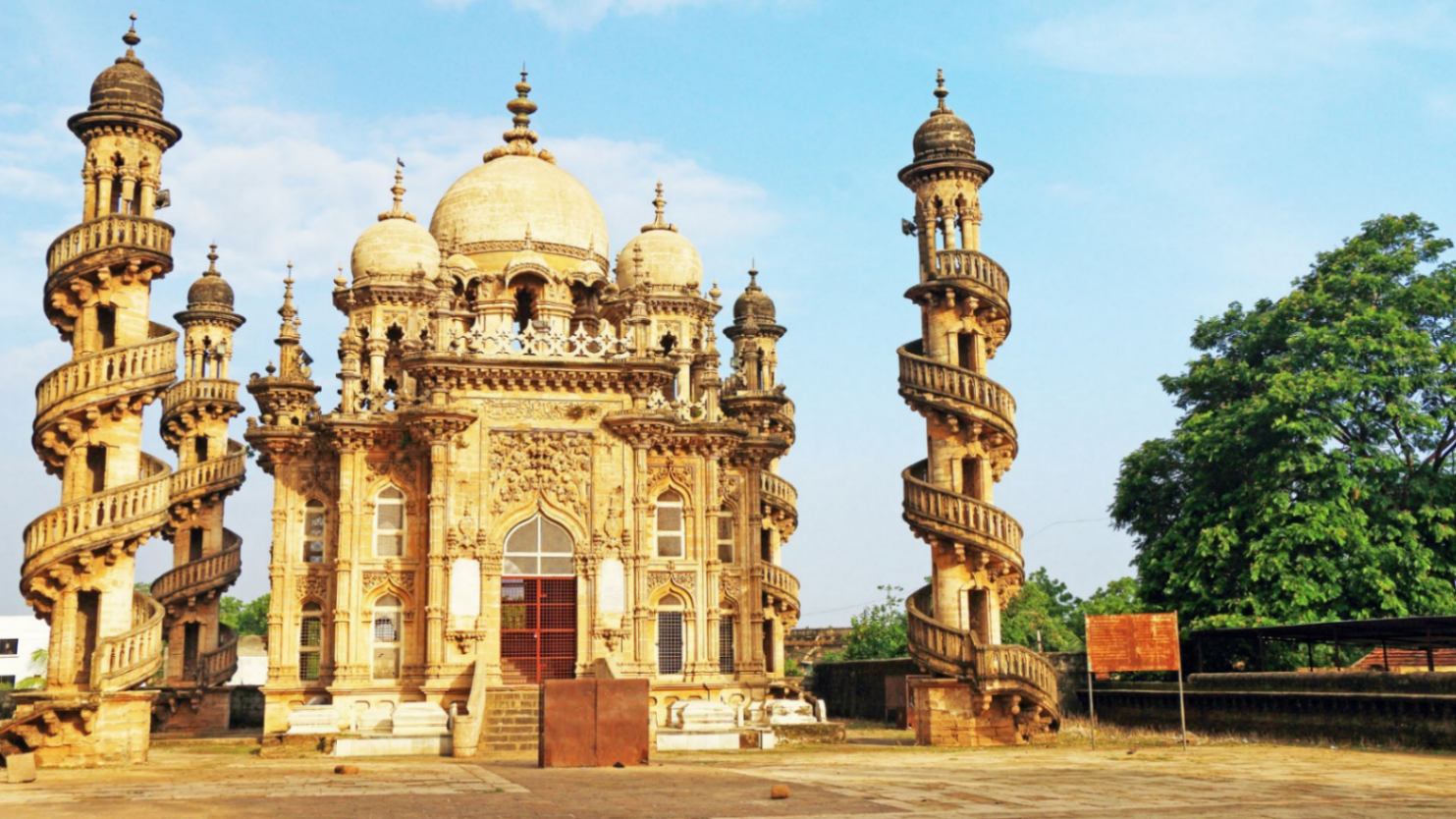 Junagadh Pin Codes, History, Shopping, Wildlife and Nature Junagadh Pin Codes, History, Shopping, Wildlife and Nature